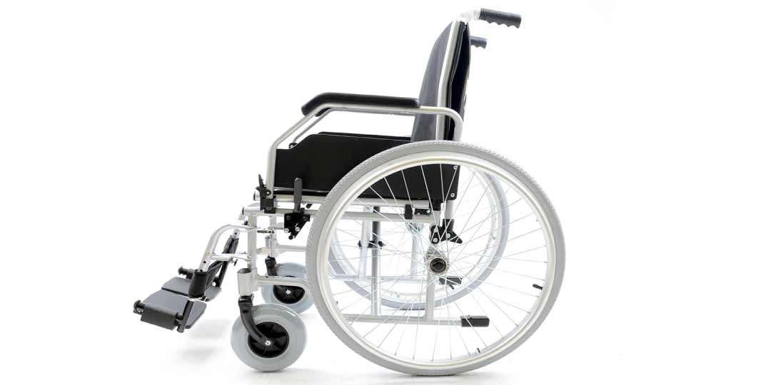 manual self-propelled wheel chair