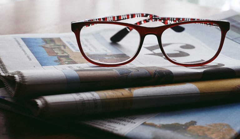 Reading Glasses | Do I Need One?